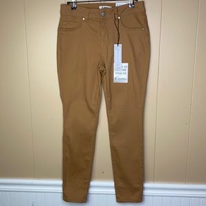 D. Jeans Tan Pants